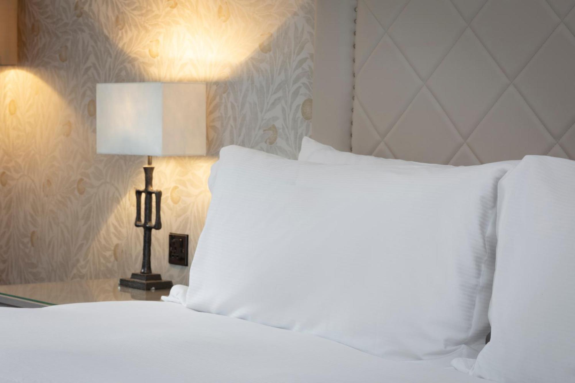 Oulton Hall Hotel, Spa & Golf Resort Λιντς Δωμάτιο φωτογραφία